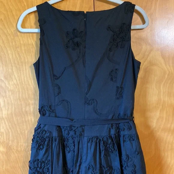 Evan-Picone Little Black Dresses. Size 6 - Picture 6 of 9